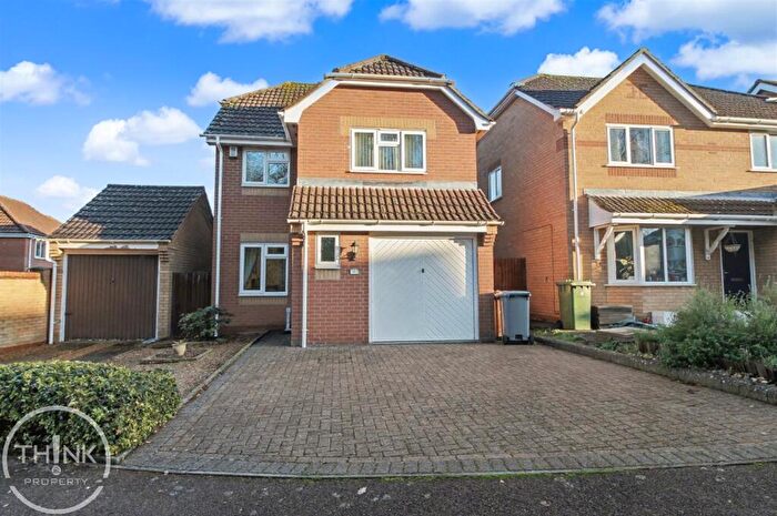 3 Bedroom Detached House For Sale In Springwood, Taverham, NR8