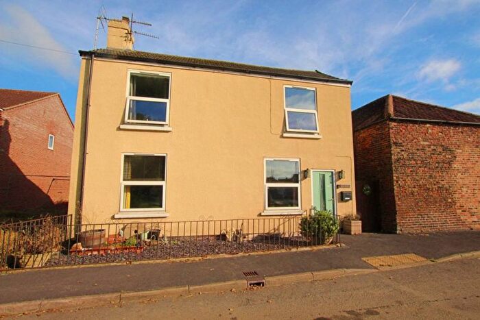 3 Bedroom Detached House For Sale In Townside, East Halton, Immingham, DN40