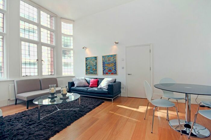 1 Bedroom Flat To Rent In Caxton Street, St James's Park, SW1H