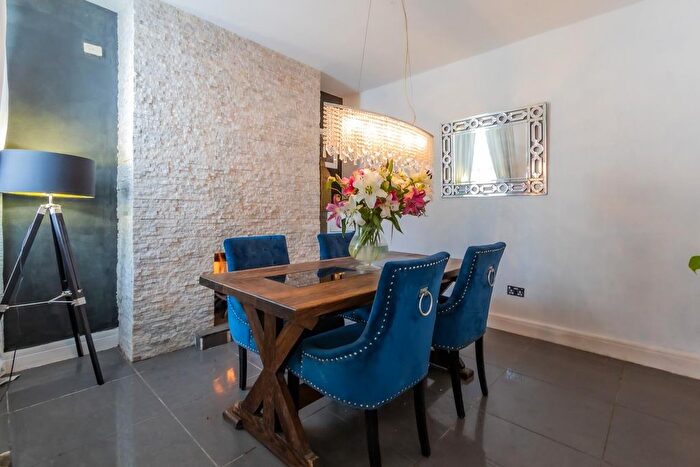 3 Bedroom Terraced House For Sale In Bendrick Road, Barry, CF63