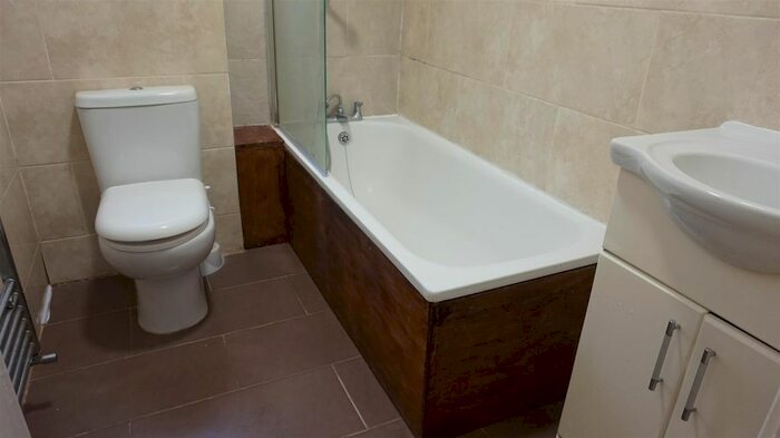 2 Bedroom Flat To Rent In Cressingham Road, Burnt Oak, Edgware, HA8