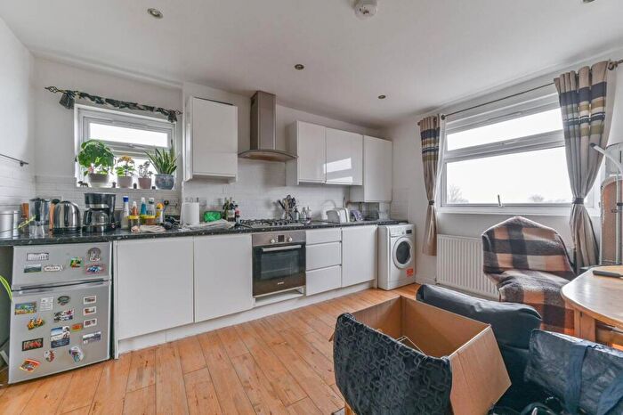 1 Bedroom Flat To Rent In Sydenham Road, Croydon, CR0