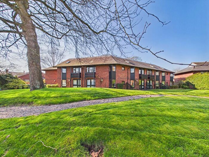 1 Bedroom Flat For Sale In Claverton Court Queens Park Road, Chester -, CH4