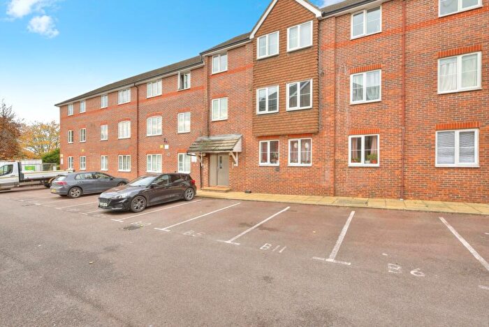 2 Bedroom Flat For Sale In Upper Priory Street, Northampton, Northamptonshire, NN1