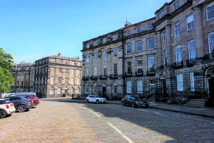 3 Bedroom Flat To Rent In Moray Place, New Town, Edinburgh, EH3