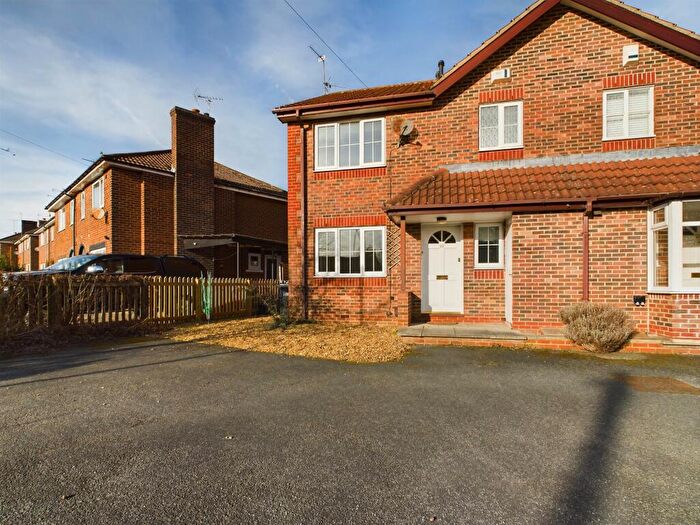 1 Bedroom Town House To Rent In Greenfields Road, Harrogate, HG2