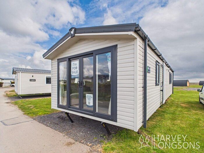 2 Bedroom Park Home For Sale In Seaview Holiday Park, CT5