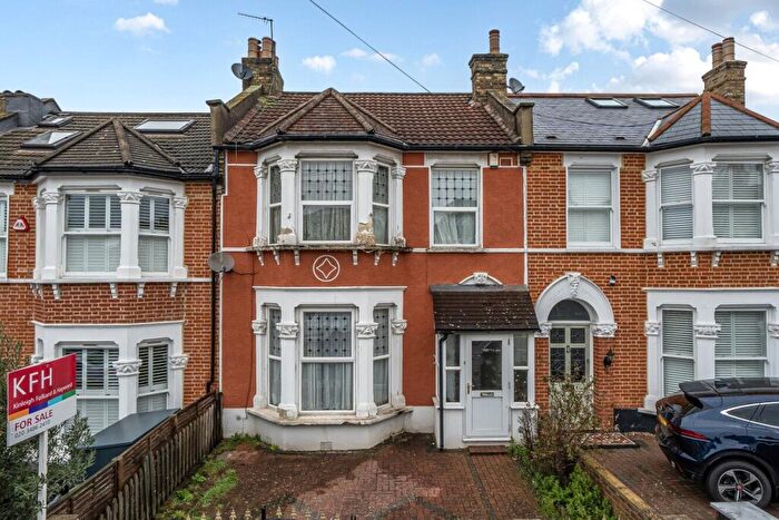 3 Bedroom Terraced House For Sale In Arngask Road, London, SE6