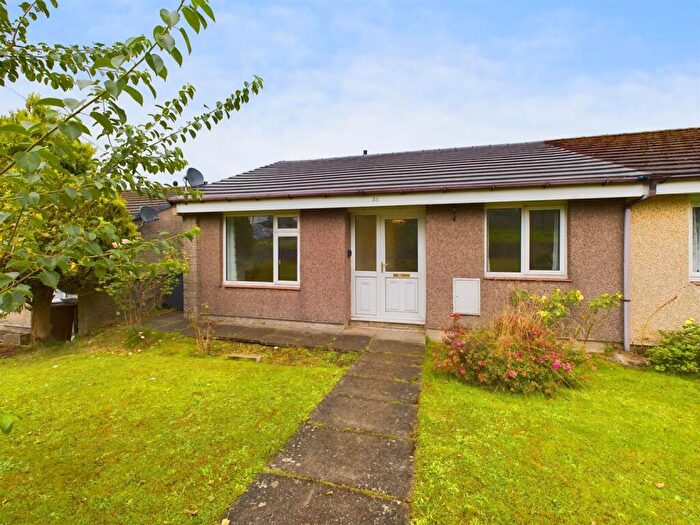 2 Bedroom Semi-Detached Bungalow To Rent In Knowles Crescent, Buxton, SK17
