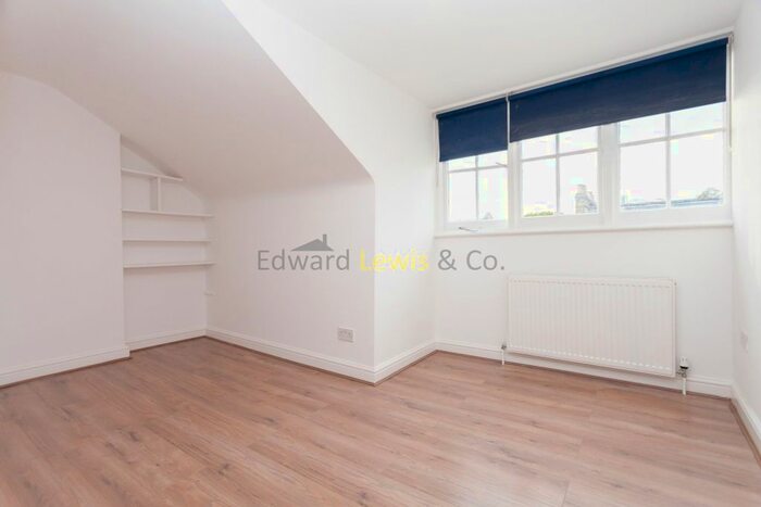 2 Bedroom Flat To Rent In Alkham Road, London, N16