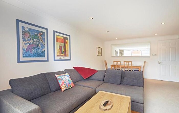 2 Bedroom Flat To Rent In St. Johns Wood Park, St John's Wood, London, NW8