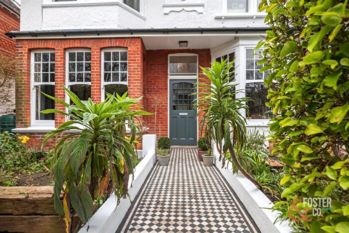 5 Bedroom Detached House For Sale In Surrenden Road, Brighton, BN1