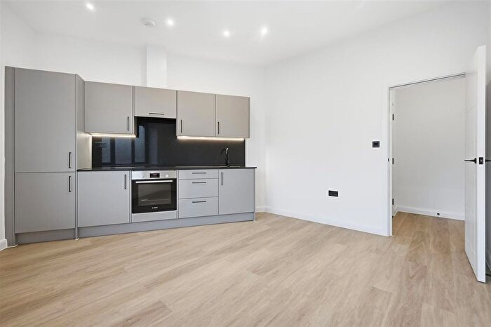 1 Bedroom Flat To Rent In Headgate, Colchester, CO3