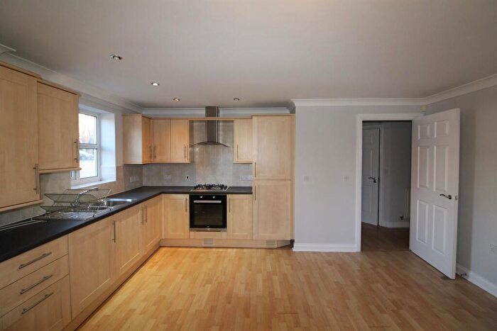2 Bedroom Apartment To Rent In Abbey Court, Headingley, LS5