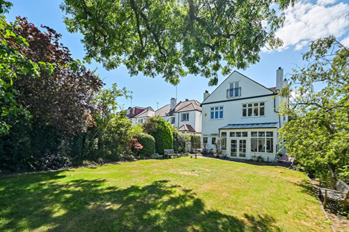 7 Bedroom House For Sale In Vallance Road, Alexandra Park, London, N22