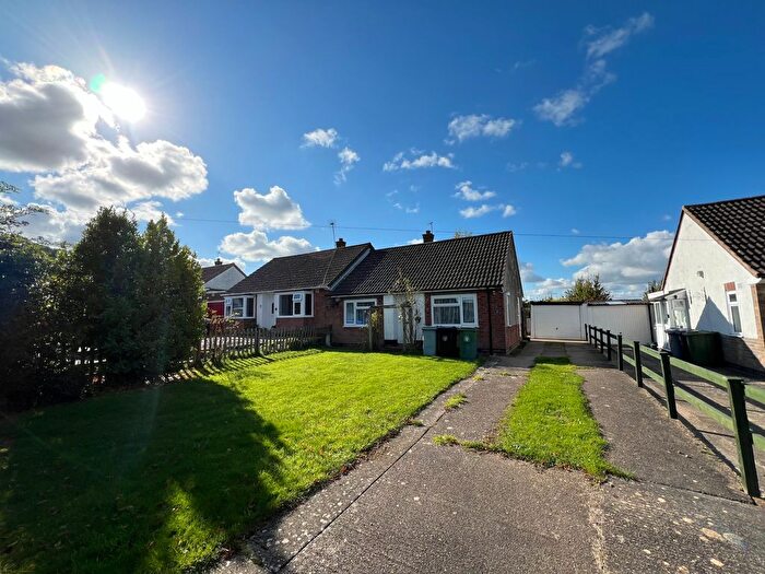 2 Bedroom Semi-Detached Bungalow For Sale In Swine Hill, Harlaxton, NG32