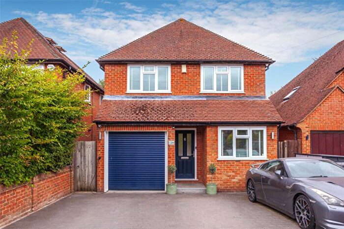 4 Bedroom Detached House For Sale In Oak Tree Avenue, Marlow, Buckinghamshire, SL7