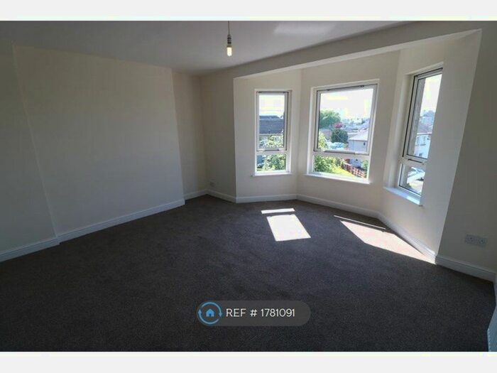 2 Bedroom Flat To Rent In Beechwood Drive, Renfrew, PA4