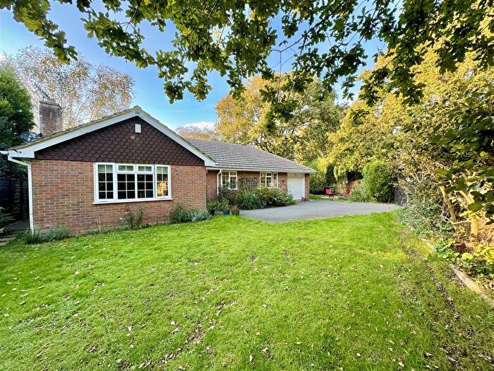 3 Bedroom Detached Bungalow For Sale In The Highlands, Bexhill-On-Sea, TN39