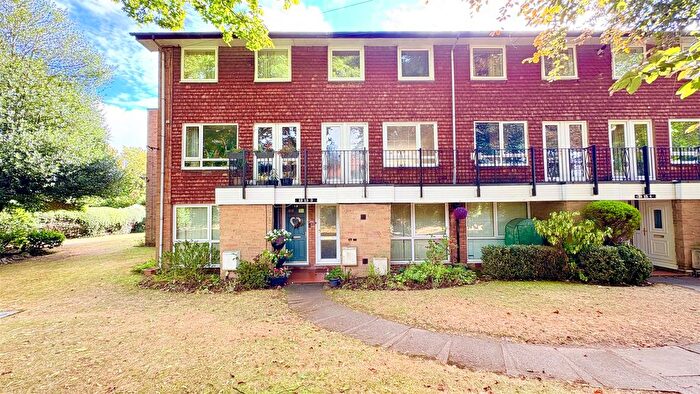 2 Bedroom Flat For Sale In St. Agnes Road, Moseley, B13