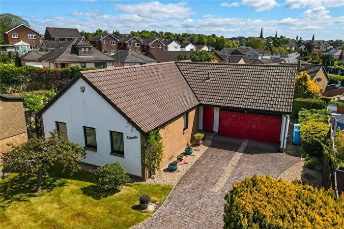 3 Bedroom Bungalow For Sale In Hillhouse Farm Gate, Lanark, South Lanarkshire, ML11