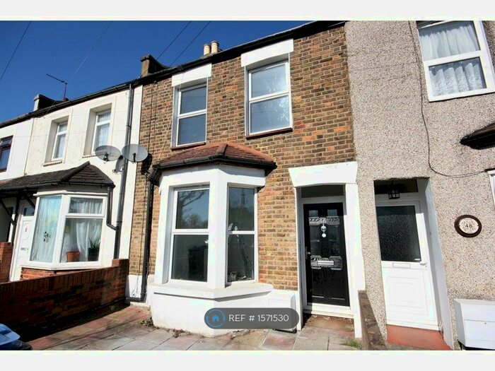 3 Bedroom Terraced House To Rent In Connop Road, Enfield, EN3