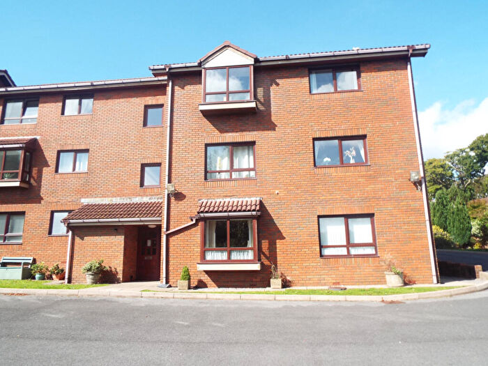 2 Bedroom Flat For Sale In Folland Court, West Cross, Swansea, SA3