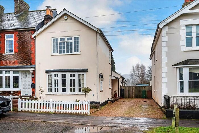 3 Bedroom Detached House For Sale In Flanchford Road, Reigate, RH2