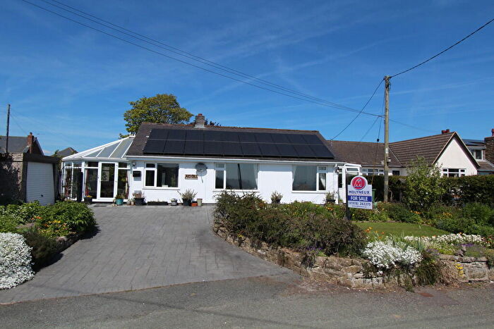 4 Bedroom Detached Bungalow For Sale In Gwynfryn, Wrexham, LL11
