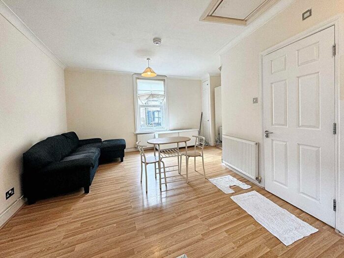 Flat To Rent In Please Apply Online For This Studio In Eldon Place, Bournemouth, BH4