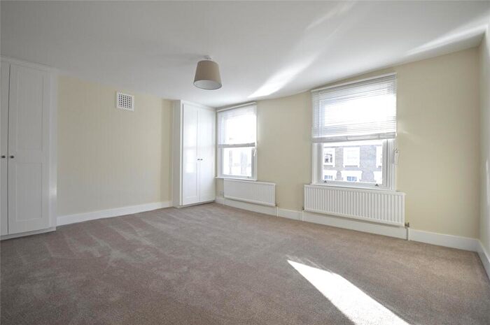2 Bedroom Apartment To Rent In Fernlea Road, Balham, SW12