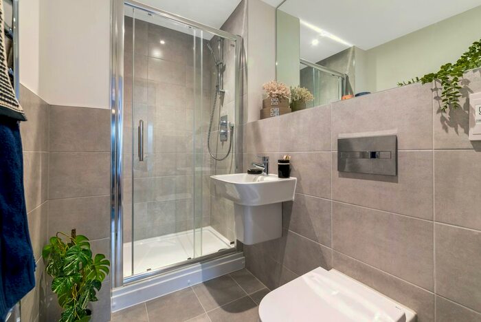 2 Bedroom Flat For Sale In Coldean Lane, Brighton, BN1