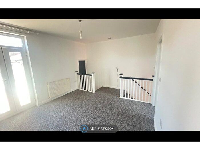 2 Bedroom Maisonette To Rent In St. Johns Lane, Bristol, BS3