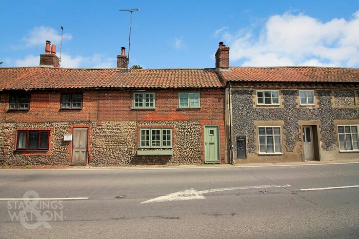 2 Bedroom Cottage For Sale In Holt Road, Letheringsett, Holt, NR25