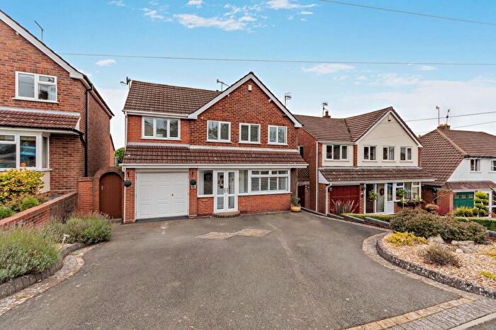 4 Bedroom Detached House For Sale In Briery Road, Halesowen, B63