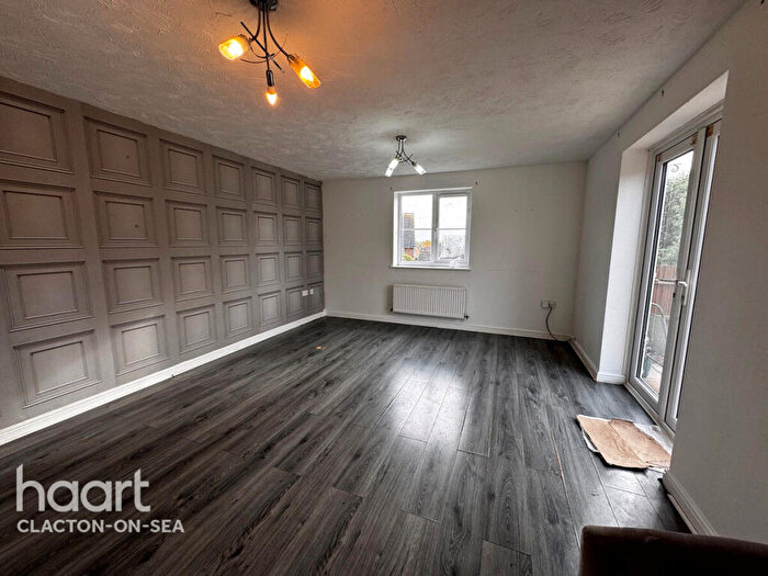 3 Bedroom Semi Detached House To Rent In Kingfisher Drive, Harwich, CO12