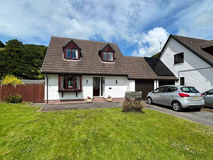 3 Bedroom Detached House For Sale In Heol Ffynnon Asa, Colwyn Bay, LL28