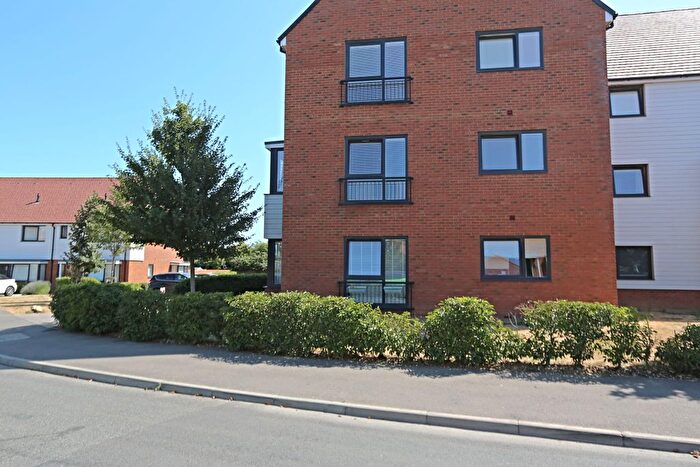 2 Bedroom Flat For Sale In Nova Avenue, Faversham, ME13