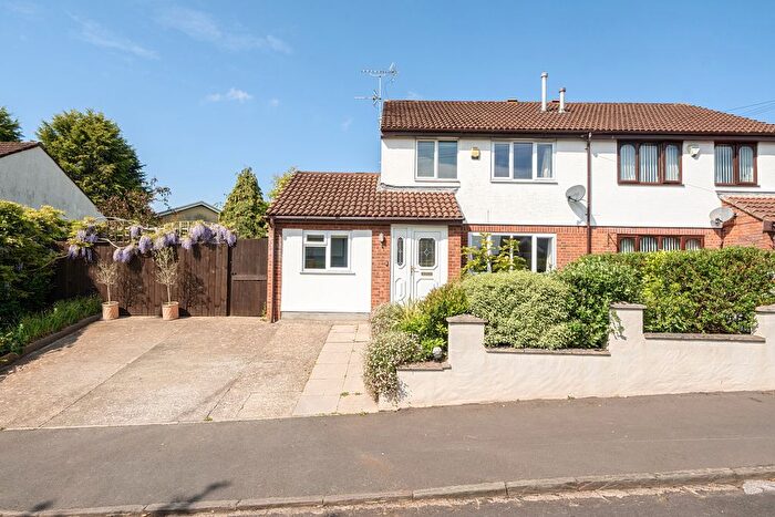 3 Bedroom Semi Detached House For Sale In West Parade, Sea Mills, Bristol, BS9