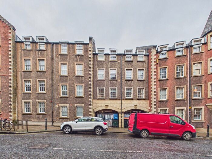 1 Bedroom Flat To Rent In Websters Land, Grassmarket, Edinburgh, EH1