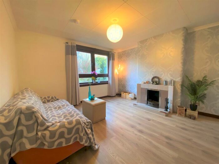 2 Bedroom Flat To Rent In Brahan Terrace, Perth, PH1