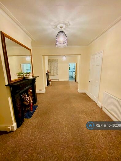 3 Bedroom Terraced House To Rent In Audley Street, Reading, RG30