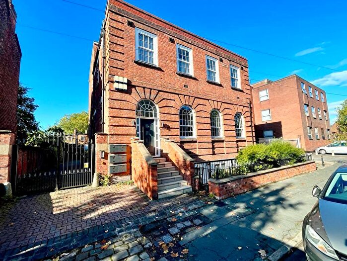 2 Bedroom Apartment To Rent In Keppel Road, Chorlton, M21