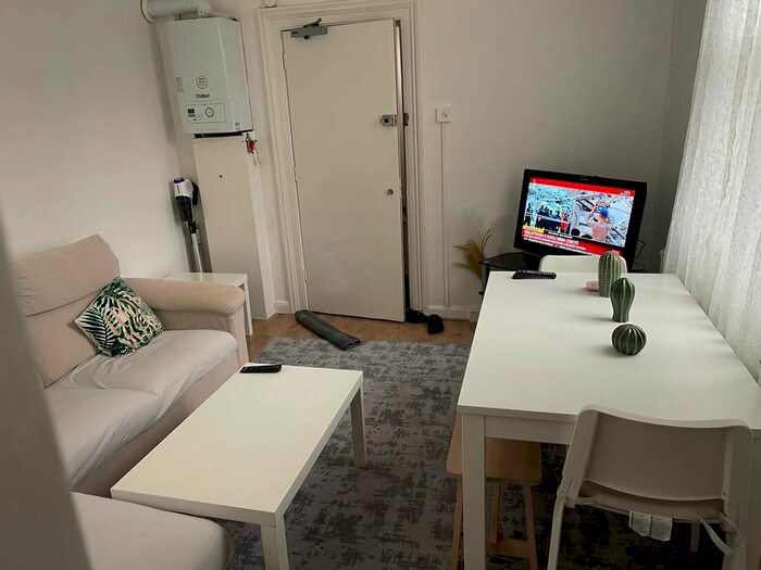 1 Bedroom Flat To Rent In Church Street, London, N9