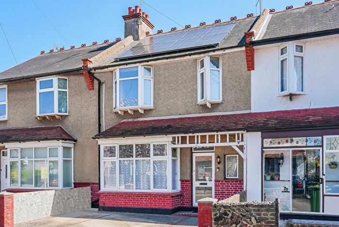 3 Bedroom Terraced House For Sale In Lonsdale Road, Southend-On-Sea, SS2