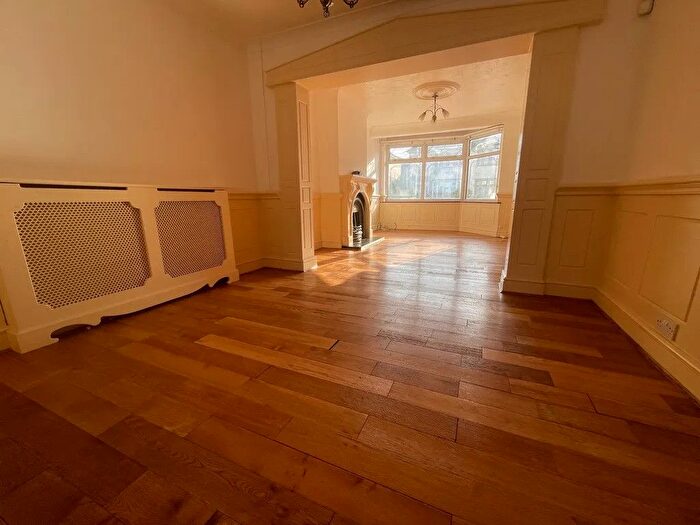 3 Bedroom Terraced House To Rent In Grosvenor Road, Dagenham, Essex, RM8