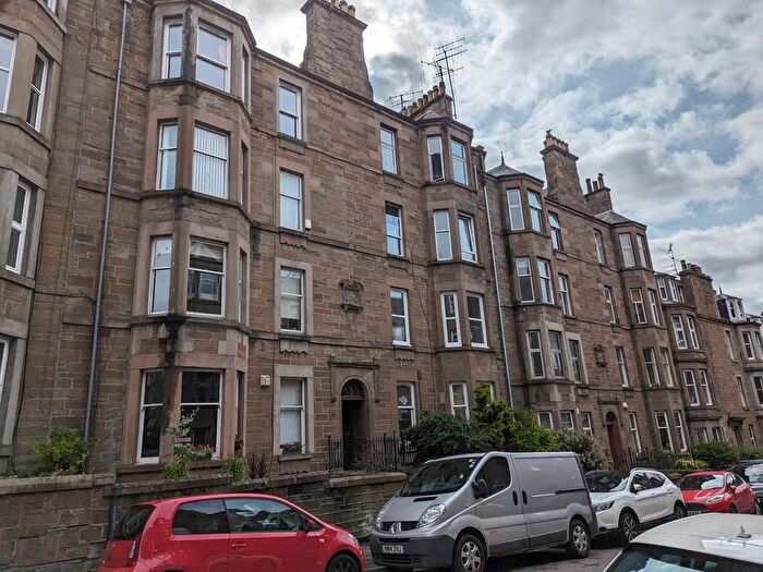 2 Bedroom Flat To Rent In Bellefield Avenue, Dundee, DD1