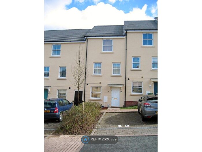 4 Bedroom Terraced House To Rent In Alvington Drive, Cheltenham, GL52