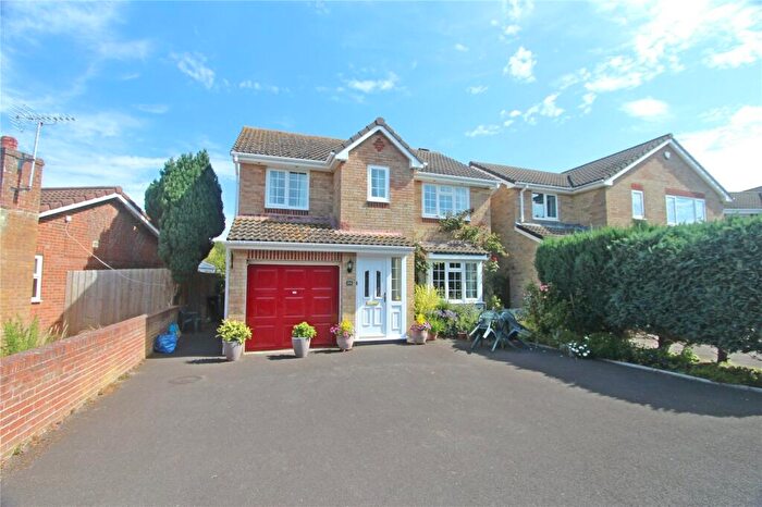 4 Bedroom Detached House For Sale In Pipers Drive, Mudeford, Dorset, BH23