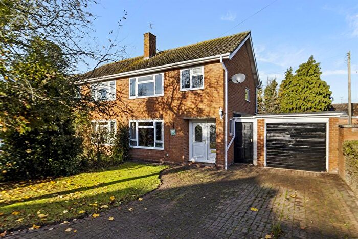 3 Bedroom Semi-Detached House For Sale In The Woodlands, Ryall, Worcester, Worcestershire, WR8